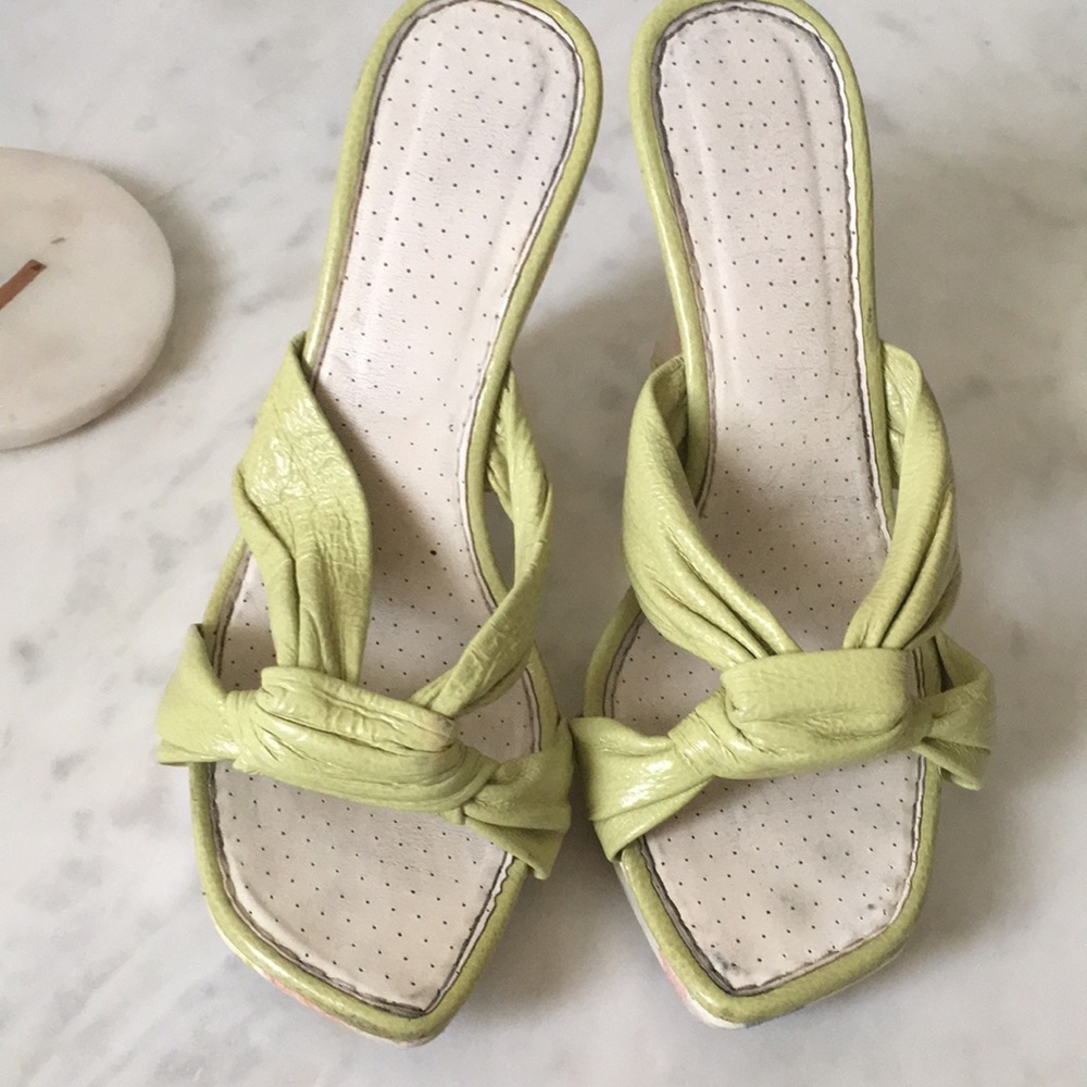 Brush Strokes Wedges